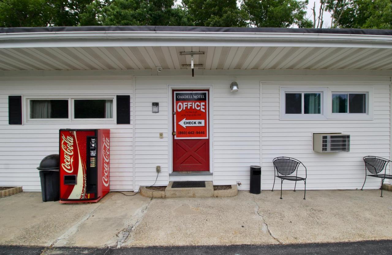 Oakdell Motel Waterford Ct Экстерьер фото