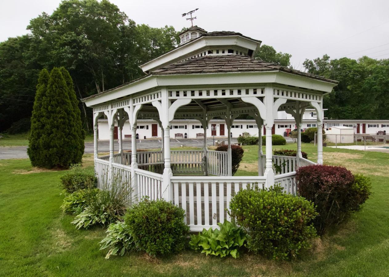 Oakdell Motel Waterford Ct Экстерьер фото