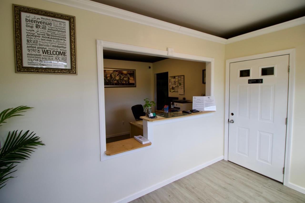 Oakdell Motel Waterford Ct Экстерьер фото